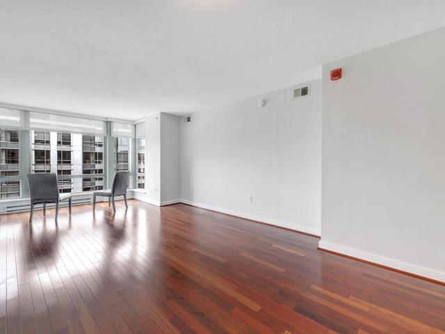 1 BR, 1 BA Apartment 1150 K St NW, Washington, DC 20005