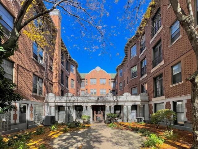 1 BR, 1 BA Apartment 1154 West Lunt, Chicago, IL 60626