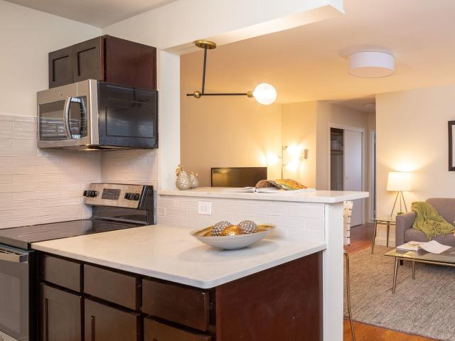 1 BR, 1 BA Apartment 1155 Livingston Avenue Unit 1 bed, 1 bath, $1905, North Brunswick, NJ 08902