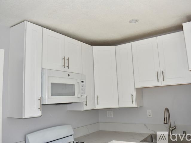 1 BR, 1 BA Apartment 11661 Burke Street, Whittier, CA 90606