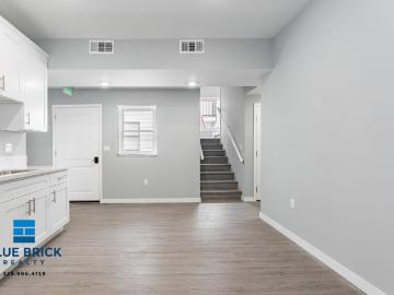 1 BR, 1 BA Apartment 1166 1/2 W 29th St, Los Angeles, CA 90007