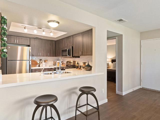 1 BR, 1 BA Apartment 1171 Baywood Dr Unit H813 207, Corona, CA 92881