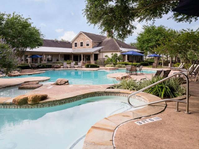 1 BR, 1 BA Apartment 11900 City Park Central Ln Unit 2101, Houston, TX 77047