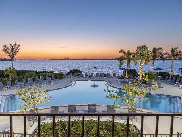 1 BR, 1 BA Apartment 1191 Carlton Arms Drive Unit 60 5345B, Bradenton, FL 34208