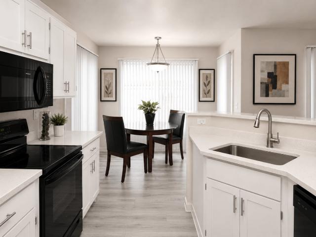 1 BR, 1 BA Apartment 11 East Bell Road Unit 217, Phoenix, AZ 85022