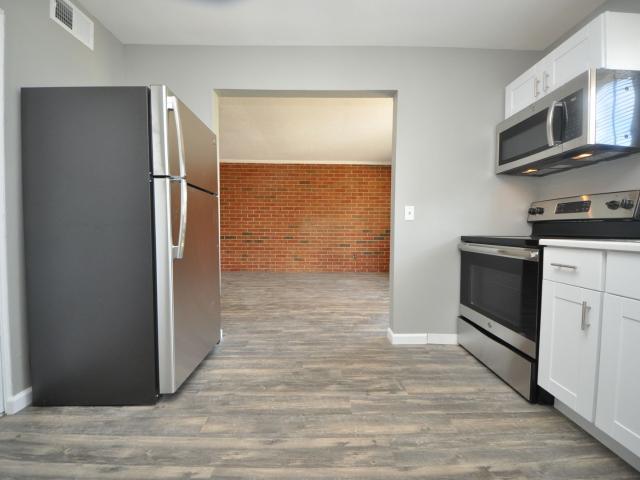 1 BR, 1 BA Apartment 11 Westwood Villages Drive, Wright City, MO 63390