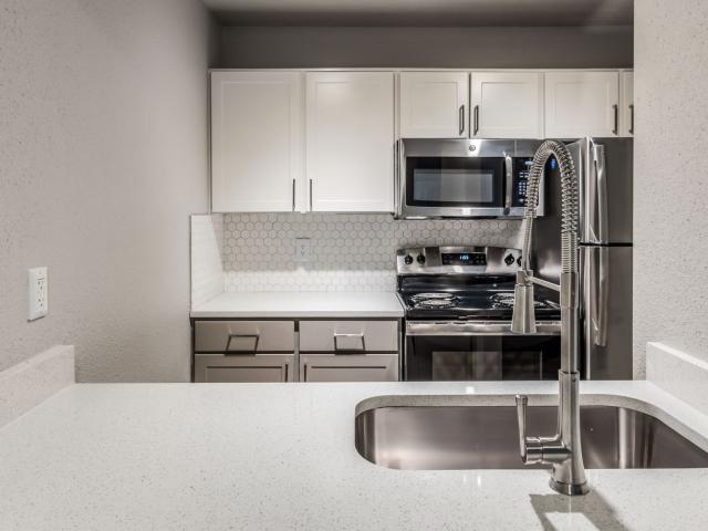 1 BR, 1 BA Apartment 12000 Sawmill Road Unit 412, Spring, TX 77380