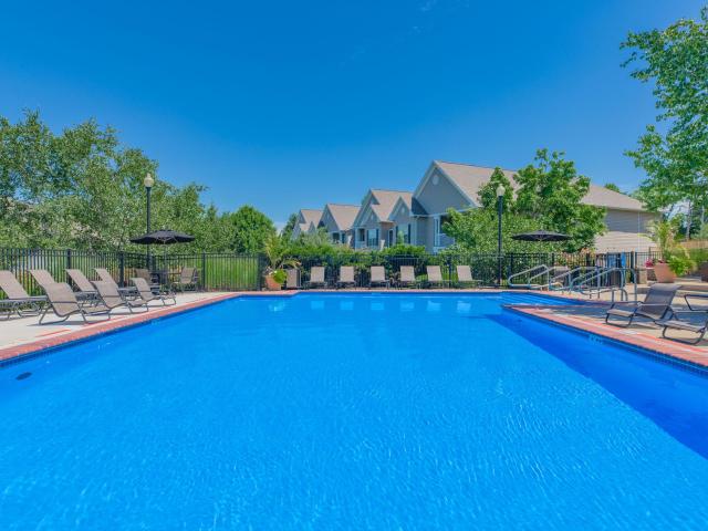 1 BR, 1 BA Apartment 1200 Landing Lane Unit 7305, Coraopolis, PA 15108