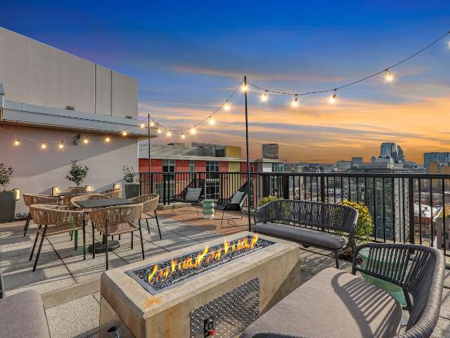 1 BR, 1 BA Apartment 1200 Northwest Marshall Street Unit 0905, Portland, OR 97209