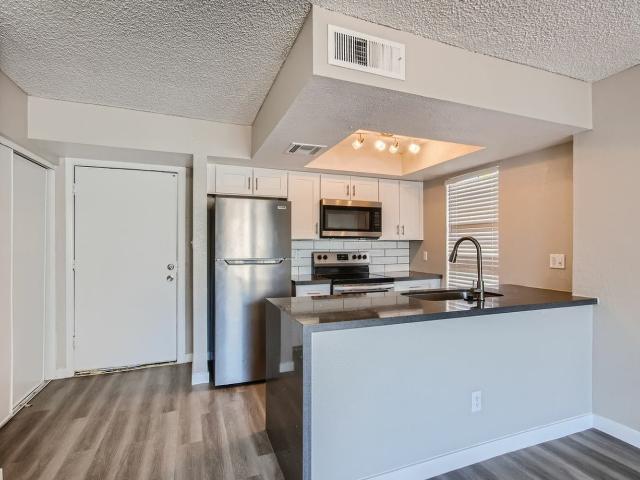 1 BR, 1 BA Apartment 12021 North 43rd Avenue Unit 209, Phoenix, AZ 85029