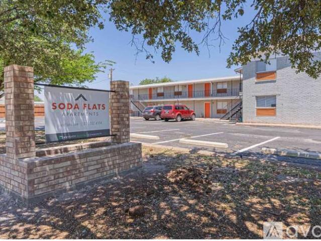 1 BR, 1 BA Apartment 1202 S 4th St, Unit #8, Abilene, TX 79602
