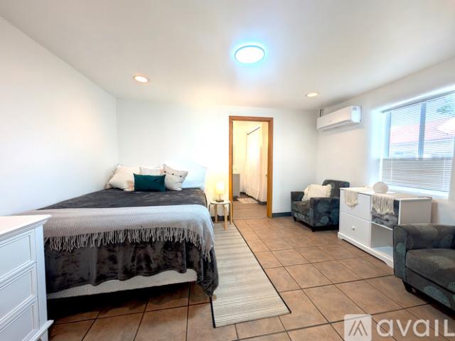 1 BR, 1 BA Apartment 1203 Barelas Rd SW, Unit A furnished, Albuquerque, NM 87102