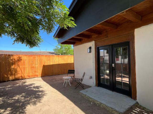 1 BR, 1 BA Apartment 1204 Sawmill Rd NW, Unit 2, Albuquerque, NM 87104