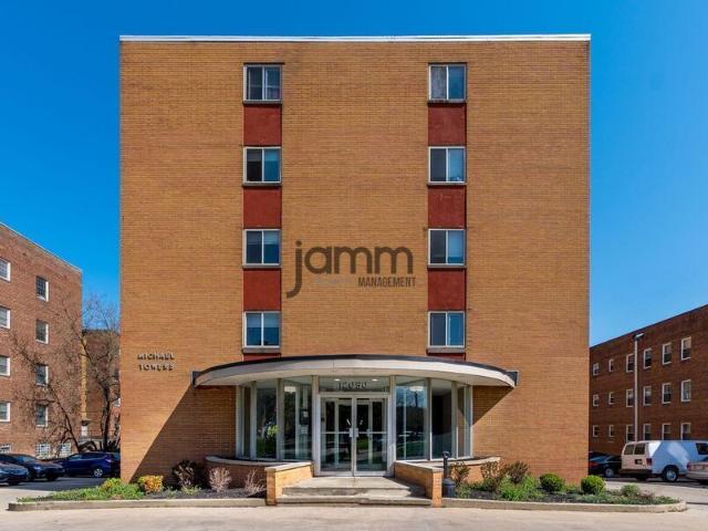 1 BR, 1 BA Apartment 12050 Lake Avenue, Lakewood, OH 44107