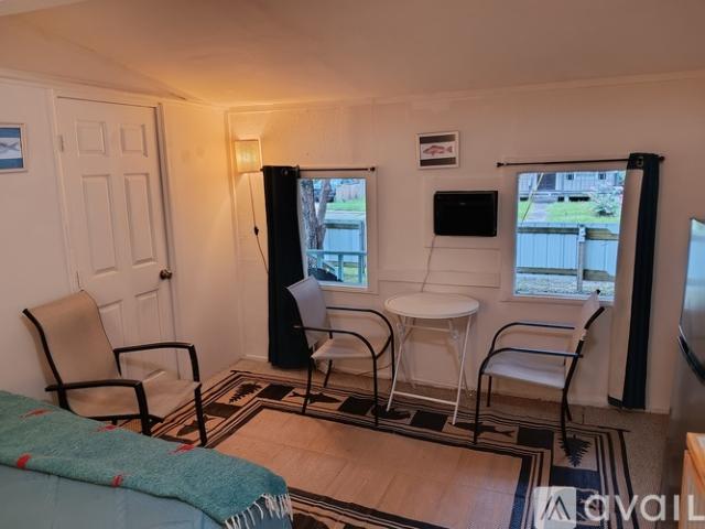 1 BR, 1 BA Apartment 1208 Alba Street, Unit c, Mobile, AL 36605