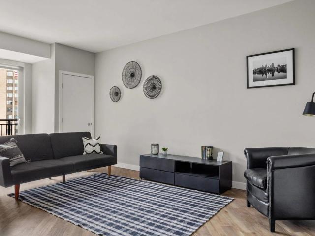 1 BR, 1 BA Apartment 120 Hennepin Ave Unit 521, Minneapolis, MN 55401