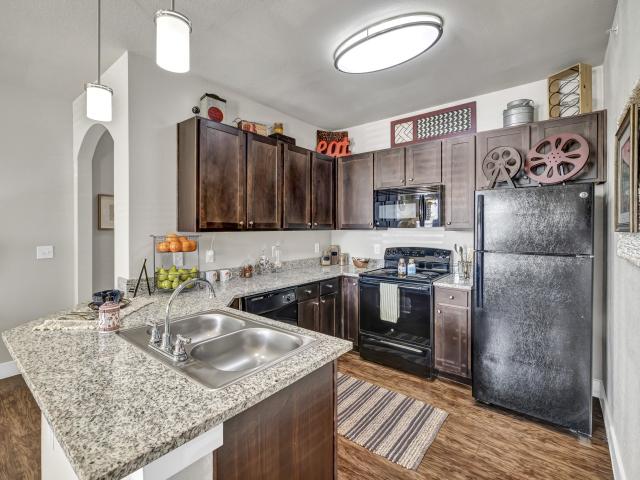 1 BR, 1 BA Apartment 1210 Hunt Ln Unit 09 9302, San Antonio, TX 78251