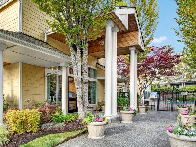 1 BR, 1 BA Apartment 12121 Admiralty Way Unit E202, Everett, WA 98204