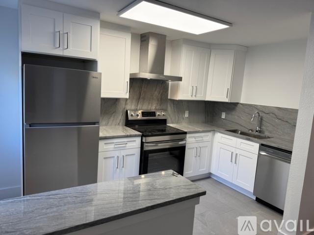 1 BR, 1 BA Apartment 12135 Gulf Boulevard, Unit Beach Apt, Treasure Island, FL 33706
