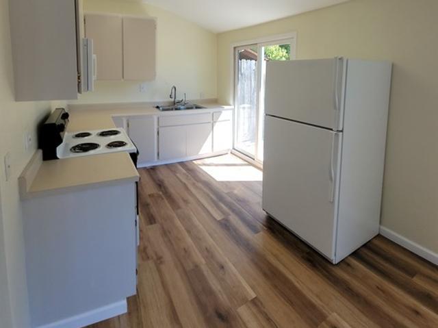 1 BR, 1 BA Apartment 121 Meadowbrook Dr, Ukiah, CA 95482