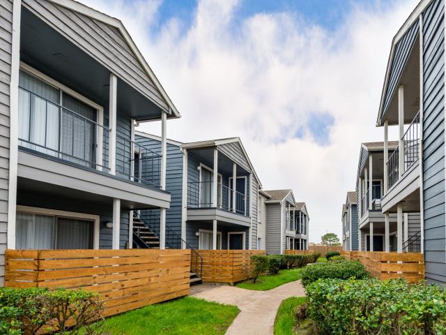 1 BR, 1 BA Apartment 12211 Fondren Rd Unit 704, Houston, TX 77035