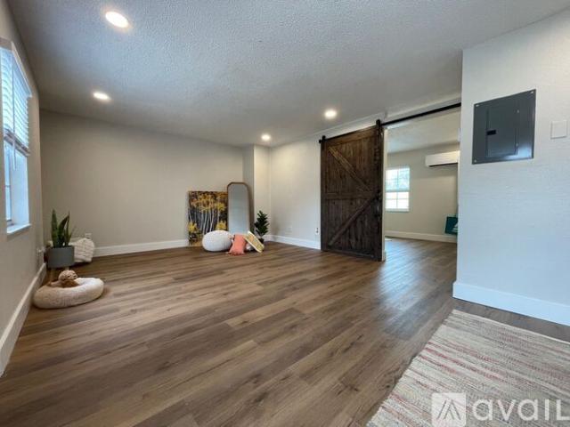 1 BR, 1 BA Apartment 1225 Moselle Avenue, Unit 2, Orlando, FL 32807