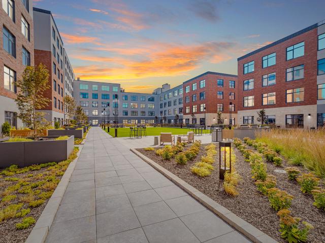 1 BR, 1 BA Apartment 122 Delaware Street Unit 1436, Kansas City, MO 64105