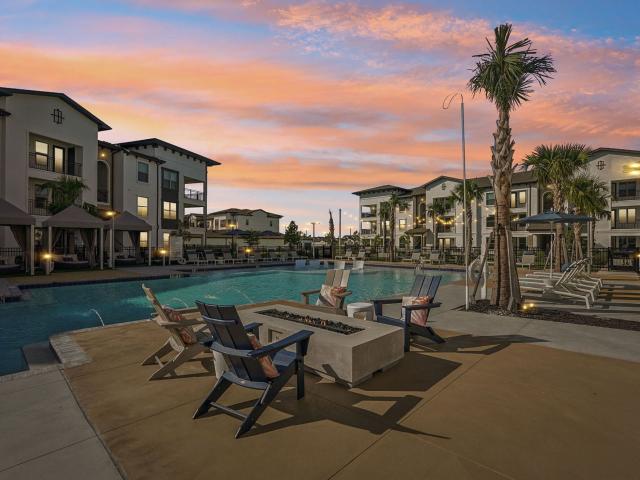 1 BR, 1 BA Apartment 1230 Front Place Unit 204, North Port, FL 34287