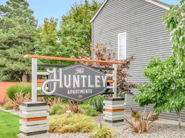 1 BR, 1 BA Apartment 12310 SW Center St Unit 40, Beaverton, OR 97005