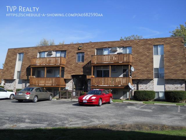 1 BR, 1 BA Apartment 127 APT J Fox Hill Lane, Elyria, OH 44035