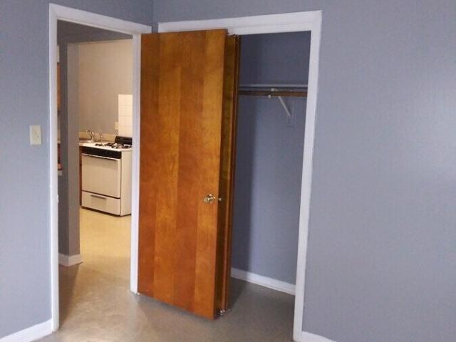 1 BR, 1 BA Apartment 12401 S Honore St Apt 12, Calumet Park, IL 60827