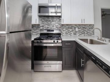 1 BR, 1 BA Apartment 12435 W Jefferson Blvd Unit 305, Los Angeles, CA 90066