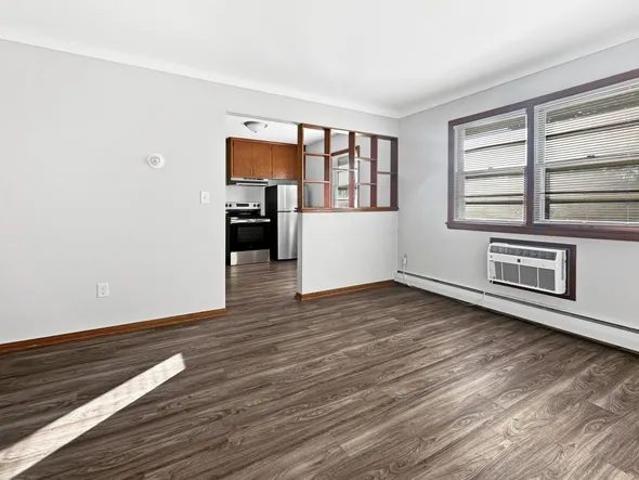1 BR, 1 BA Apartment 124 Stanley Street E Unit 124 05, Saint Paul, MN 55118