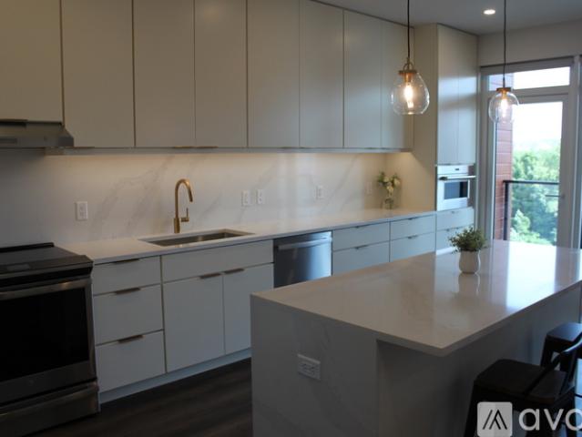 1 BR, 1 BA Apartment 125 Cambrian Way, Unit 616, Burlington, VT 05401