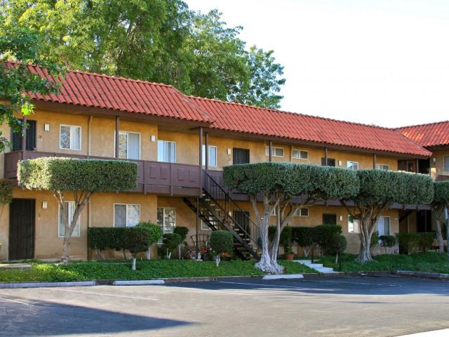 1 BR, 1 BA Apartment 1260 Calle Jules Unit 22, Vista, CA 92084