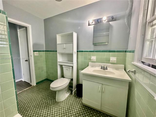 1 BR, 1 BA Apartment 1260 Northeast 115th Street, Miami, FL 33161