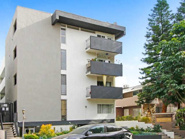 1 BR, 1 BA Apartment 1264 N. Sweetzer Ave. Unit 104, West Hollywood, CA 90069