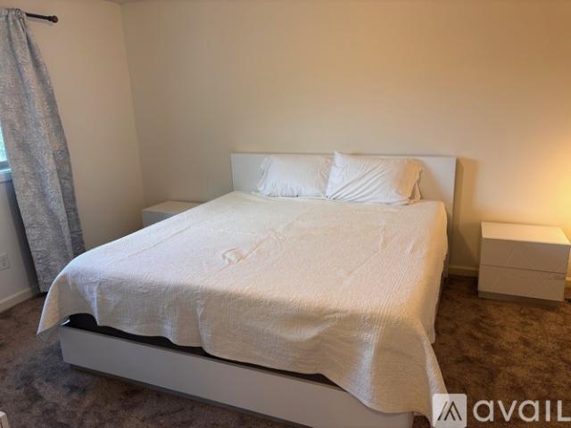 1 BR, 1 BA Apartment 12719 Northeast 53rd Street, Unit The Lily, Vancouver, WA 98682