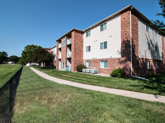 1 BR, 1 BA Apartment 1274 Deerfield Boulevard Unit 105, Blair, NE 68008