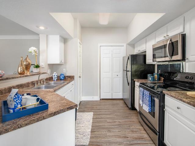 1 BR, 1 BA Apartment 12820 Greenwood Forest Dr Unit 15 1536, Houston, TX 77066