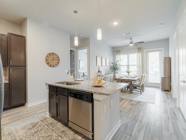1 BR, 1 BA Apartment 12840 Jones Road Unit 1142, Houston, TX 77070