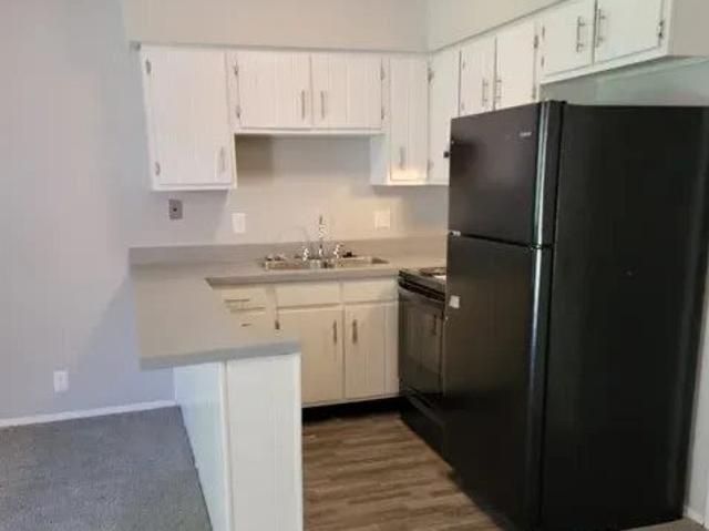 1 BR, 1 BA Apartment 1290 Hatfield Drive Unit 1070, Evansville, IN 47714