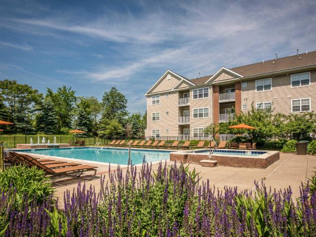 1 BR, 1 BA Apartment 1300 Cook Lane Unit 825, South Plainfield, NJ 07080