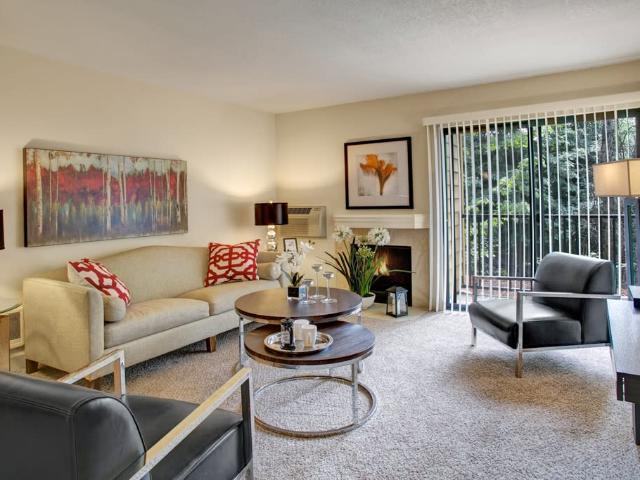 1 BR, 1 BA Apartment 1300 South Puget Drive Unit 314, Renton, WA 98055