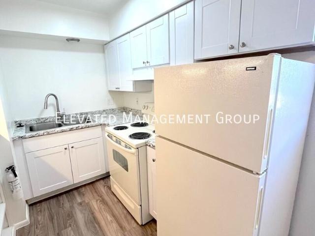1 BR, 1 BA Apartment 1300 Pennsylvania St NE, Albuquerque, NM 87110