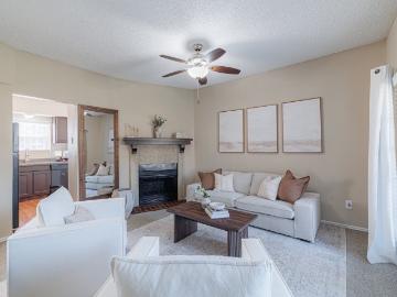 1 BR, 1 BA Apartment 1301 Meadow Creek Dr Unit 0257, Irving, TX 75038