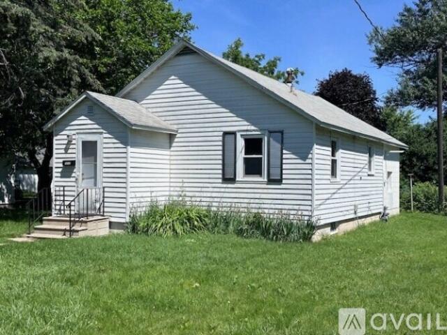 1 BR, 1 BA Apartment 1312 11 Th Ave NW, Austin, MN 55912