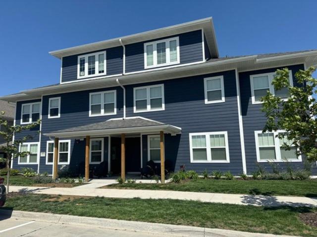1 BR, 1 BA Apartment 13178 Lincoln Rd Unit 101 Unit 10220 S 130th Terrace A972 Carriage House w/Attached Garage X68, La Vista, NE 68128