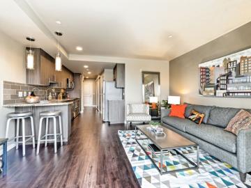 1 BR, 1 BA Apartment 1321 E John Street, Seattle, WA 98102