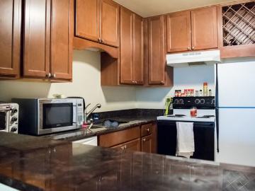 1 BR, 1 BA Apartment 1325 Grand Ave Unit 106, Saint Paul, MN 55105